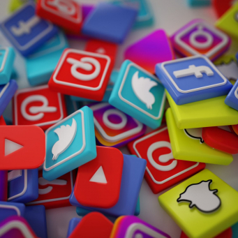 التطوير وخدمات تكنولوجيا المعلومات